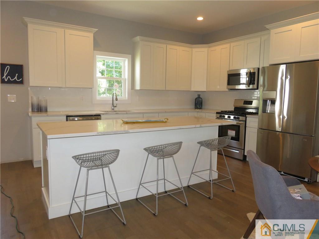 83 Old Road Sewaren, NJ 07077 - Photo 7 of 31