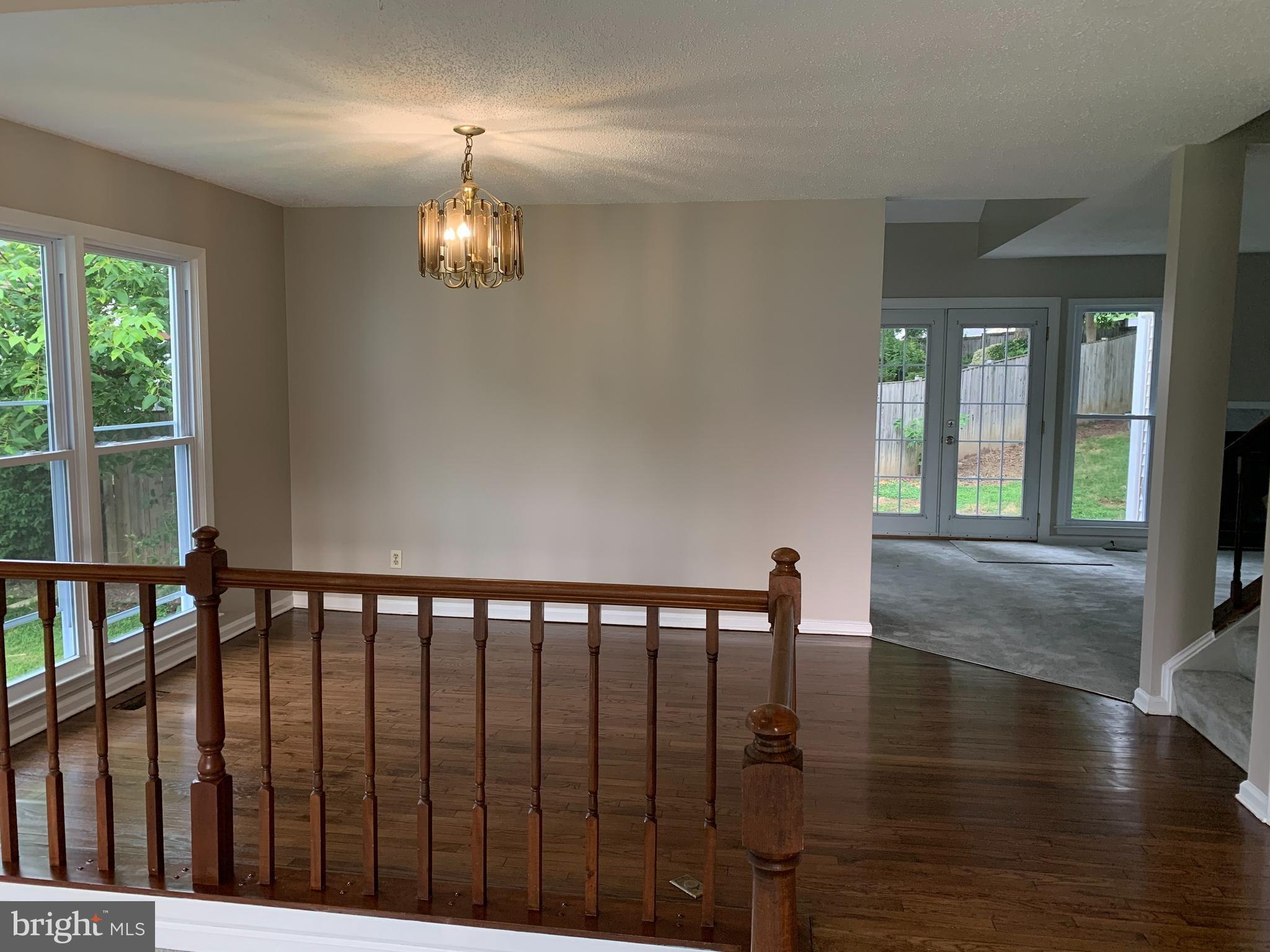 6728 Anders Terrace Springfield, VA 22151 - Photo 4 of 32