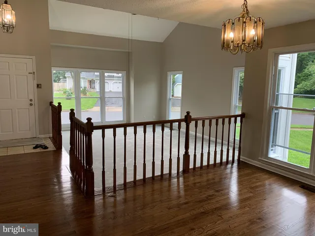 a view of livingroom with furniture and windows