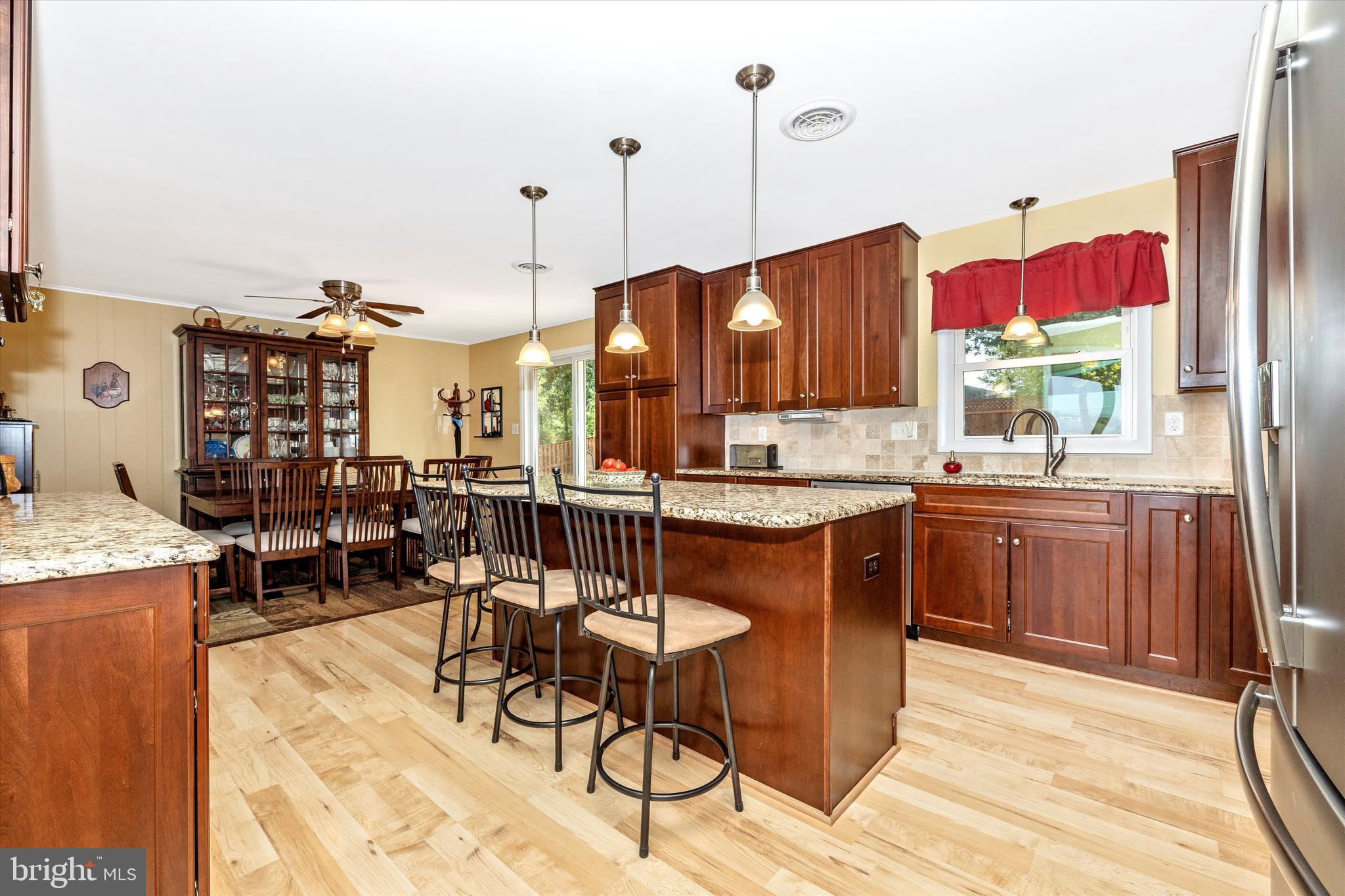 11057 Bennie Duncan Road Frederick, MD 21701 - Photo 21 of 89 Kitchen/dining