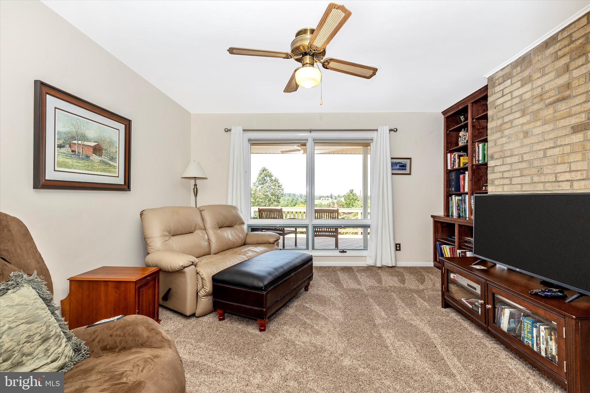 11057 Bennie Duncan Road Frederick, MD 21701 - Photo 25 of 89 Den (previously formal dining room)
