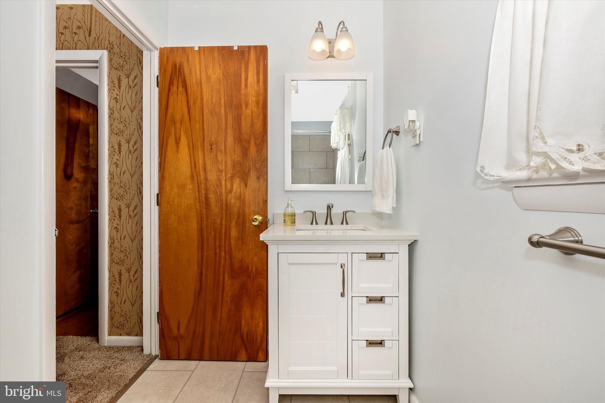 11057 Bennie Duncan Road Frederick, MD 21701 - Photo 39 of 89 Hall bath