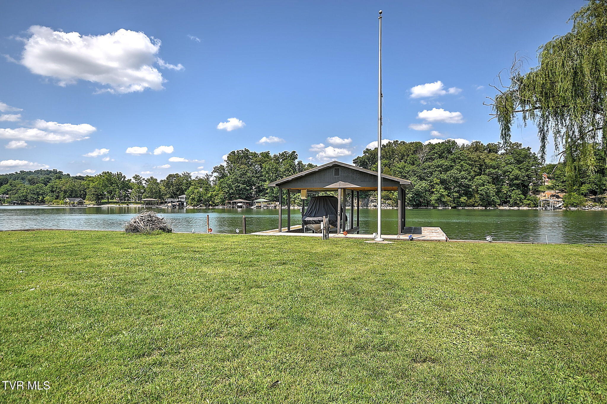 814 Summer Sound Road Piney Flats, TN 37686 - Photo 75 of 104 76-web-or-mls-814 Summer Sound BS-76