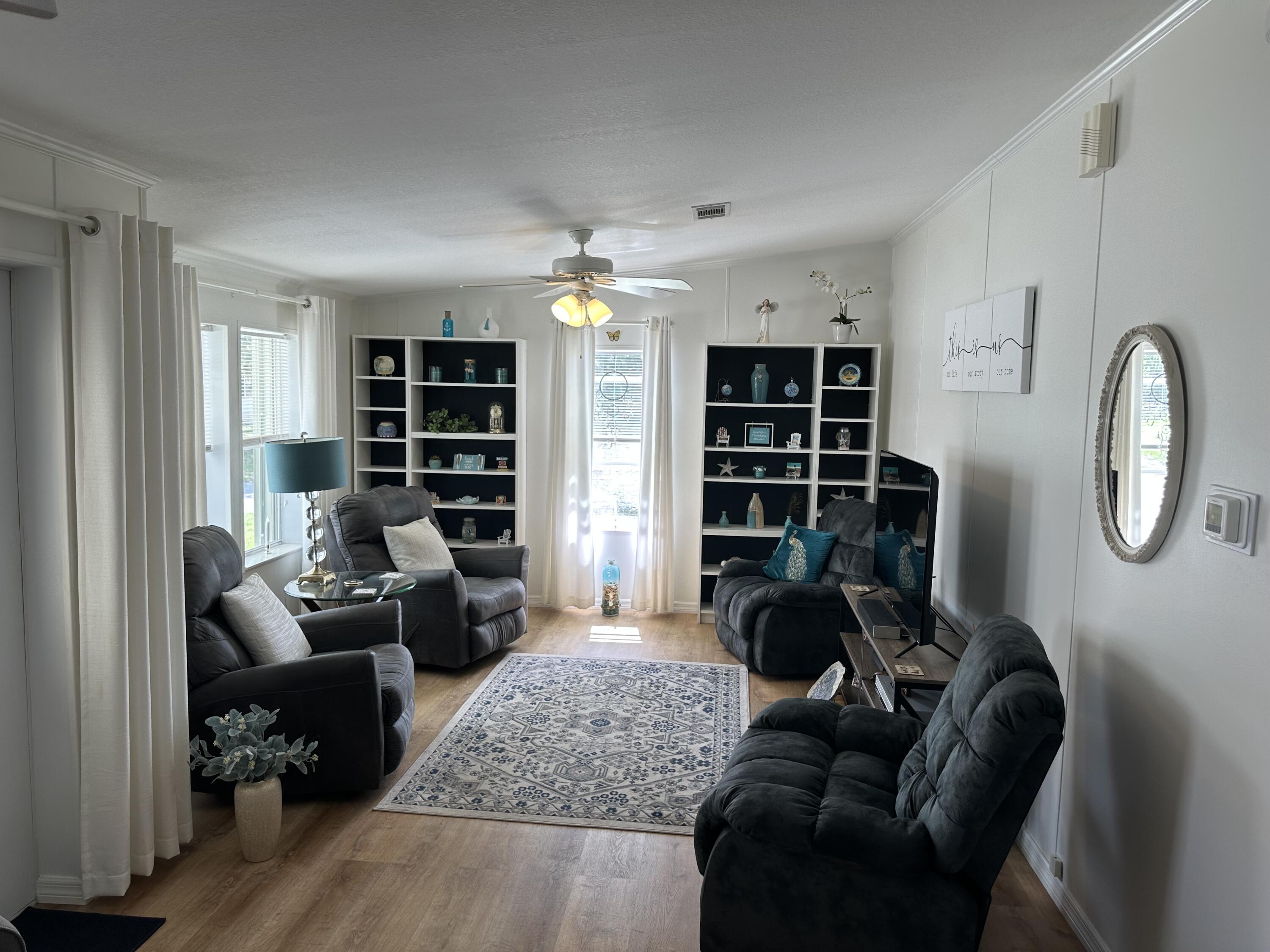 500 Thames Bluff Ridge, Unit 24 Fort Pierce, FL 34982 - Photo 4 of 16 IMG_8511