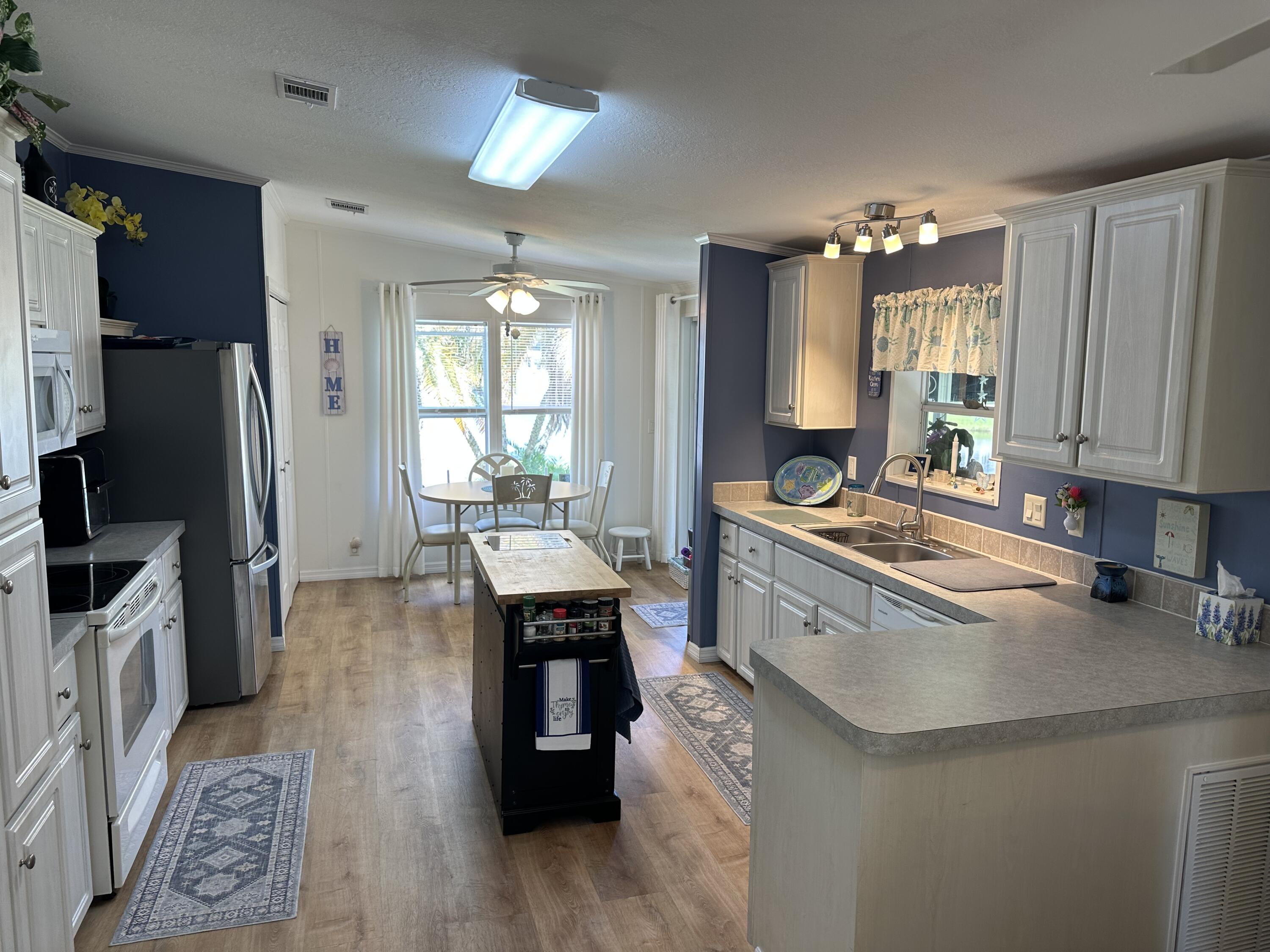 500 Thames Bluff Ridge, Unit 24 Fort Pierce, FL 34982 - Photo 5 of 16 IMG_8512