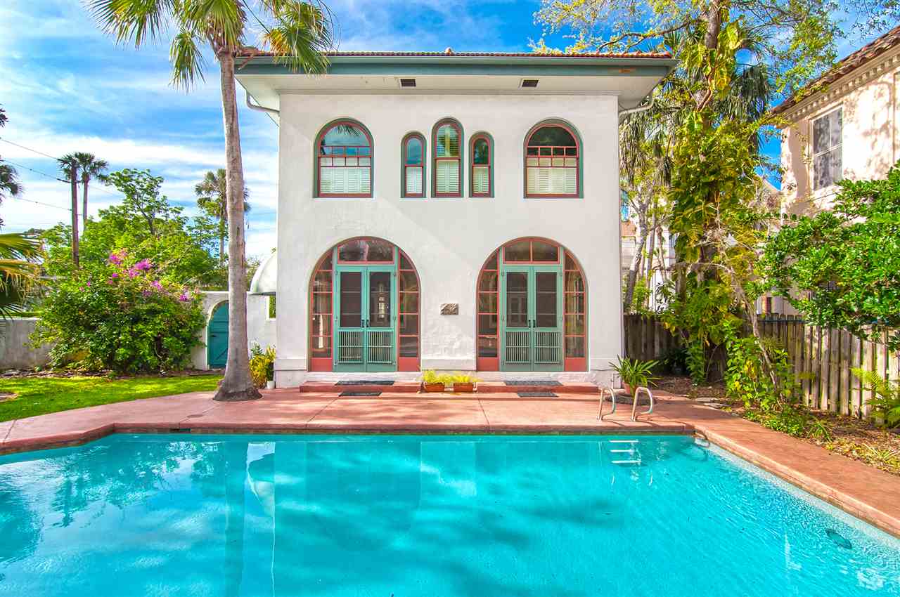 39 Valencia Street St. Augustine, FL 32084 - Photo 2 of 50 a front view of house with yard and green space
