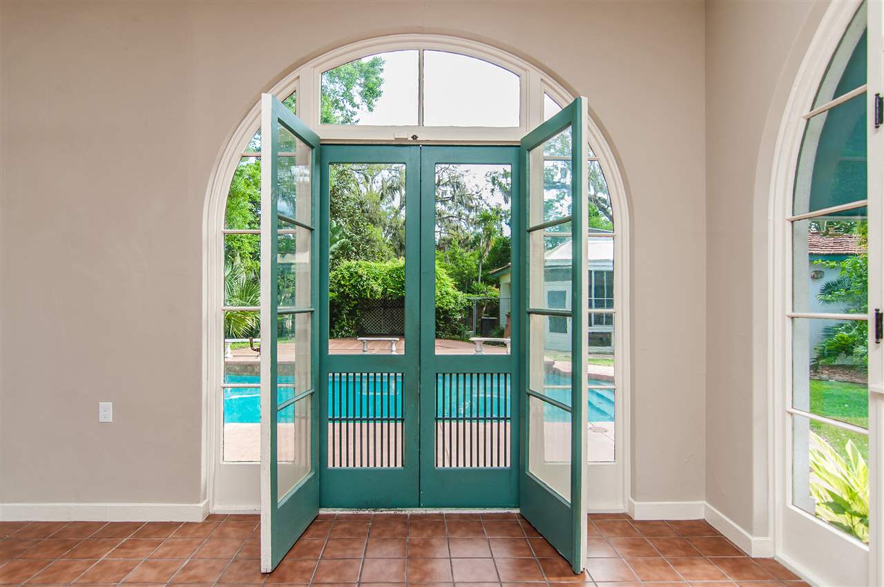 39 Valencia Street St. Augustine, FL 32084 - Photo 13 of 50 a view of an entryway with a door