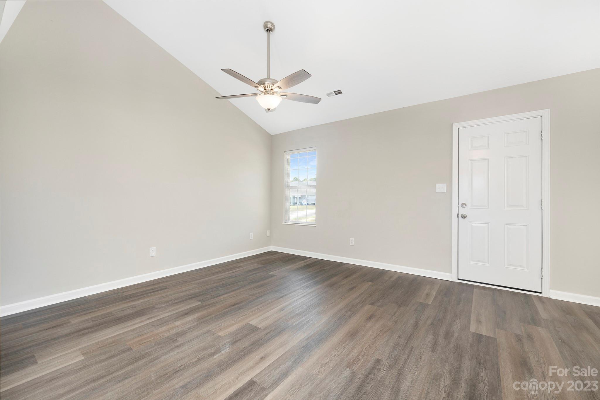 4403 Lothar Ridge Lane Charlotte, NC 28216 - Photo 7 of 17 Gallery Image 7