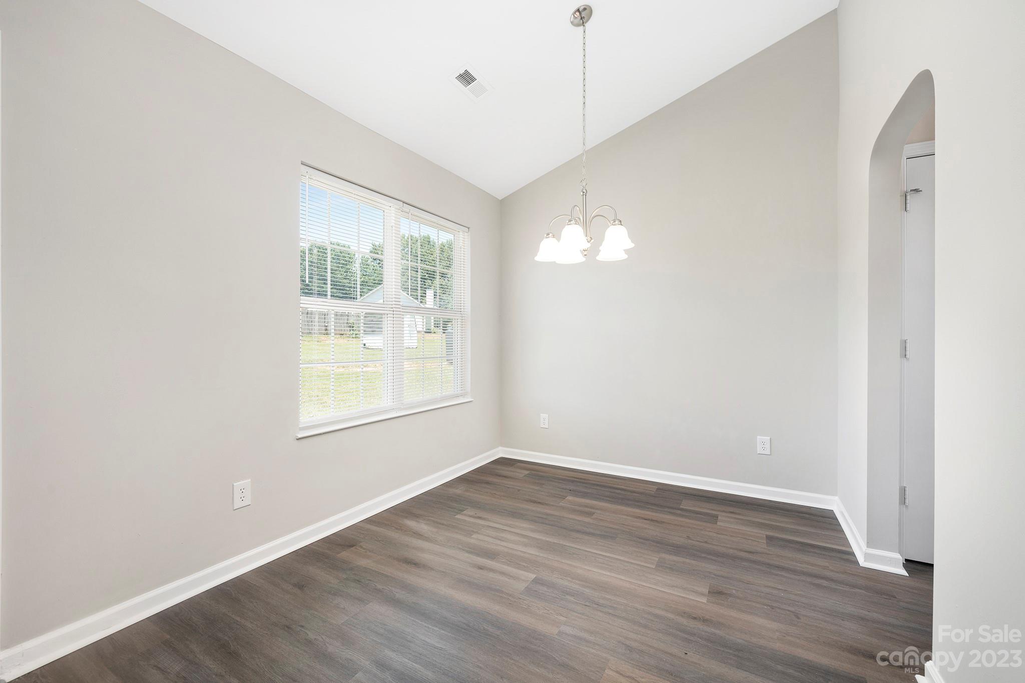 4403 Lothar Ridge Lane Charlotte, NC 28216 - Photo 10 of 17 Gallery Image 10