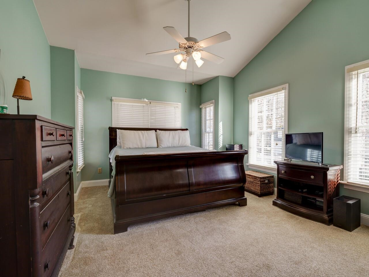 11816 Radner Way Raleigh, NC 27613 - Photo 16 of 54 Photo 16