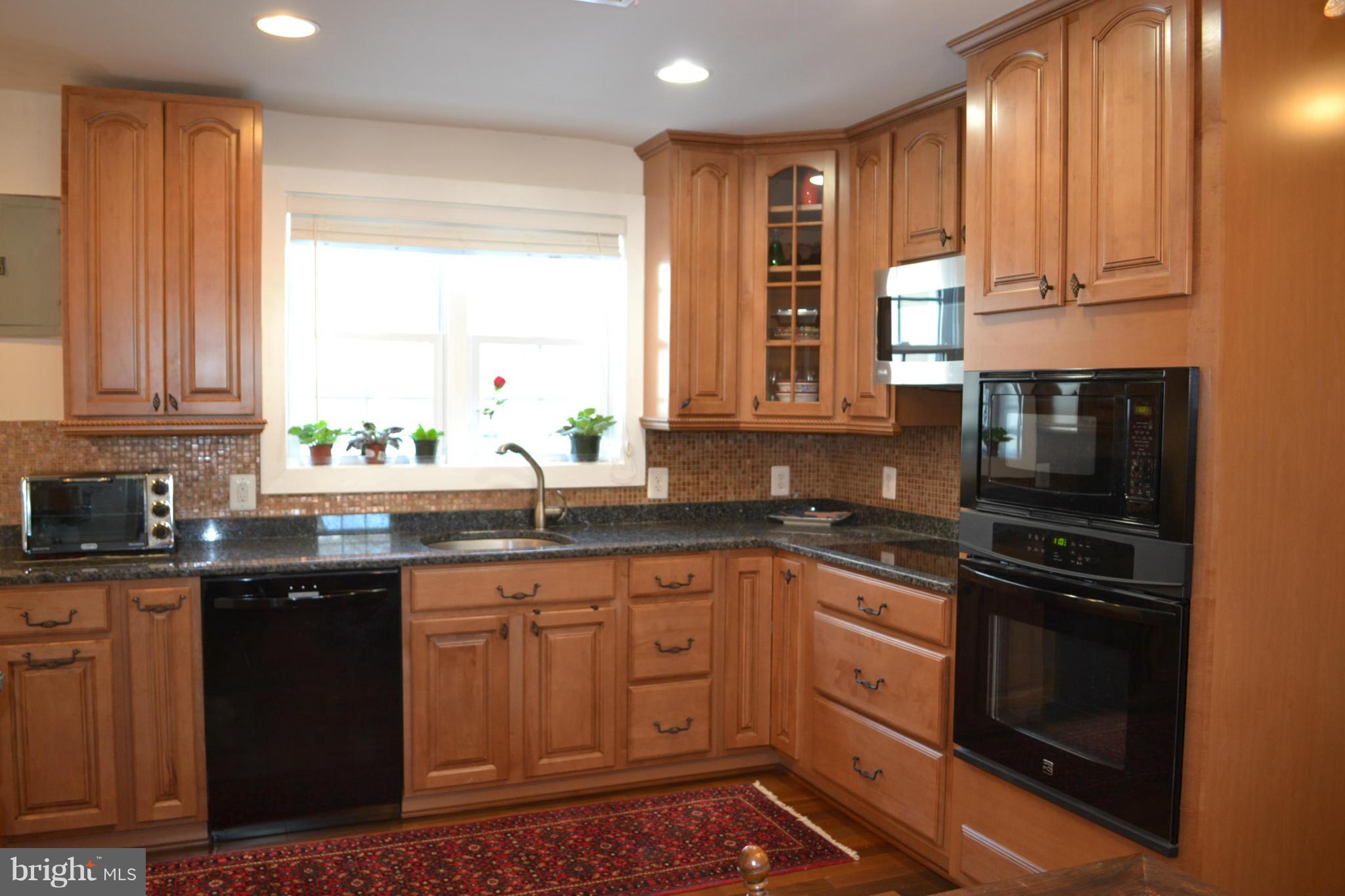 2622 Military Road Arlington, VA 22207 - Photo 8 of 25 Kitchen