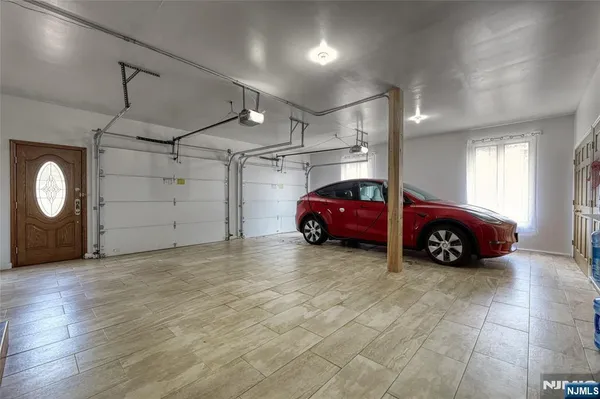 $3,700,000 | 91 Chestnut Ridge Road, Saddle River, NJ 07458