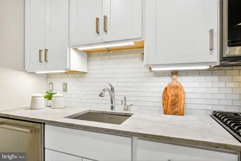 $399,900 | 1516 K Street Southeast, Unit 2C, Washington, DC 20003