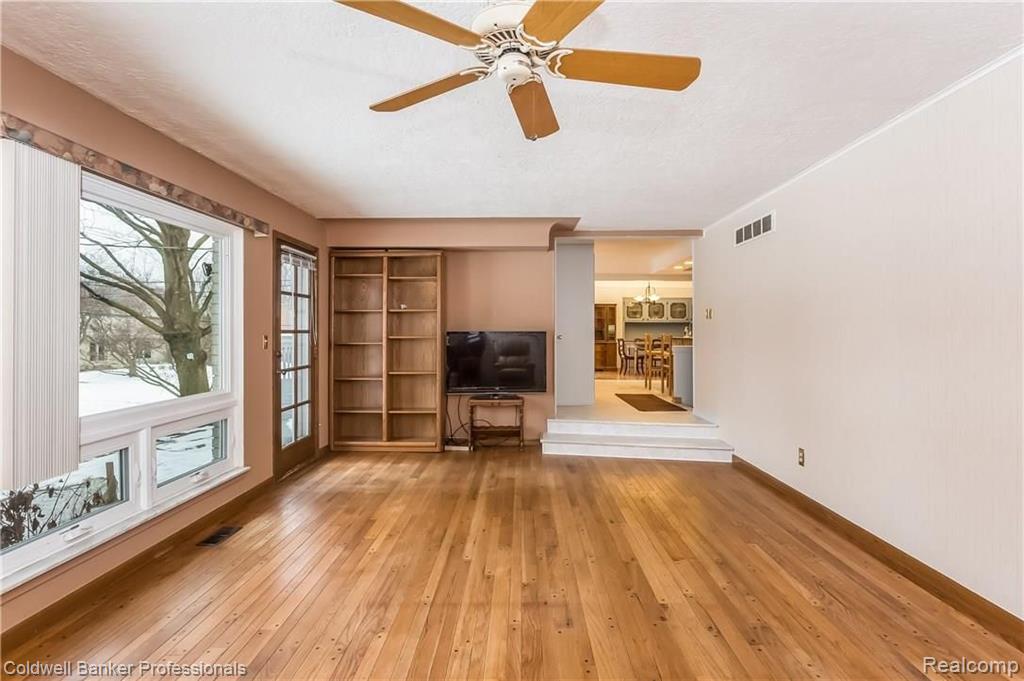 2175 Wayward Drive Rochester Hills, MI 48309 - Photo 14 of 33