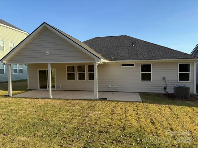 $469,990 | 420 Lancashire Court, Denver, NC 28037