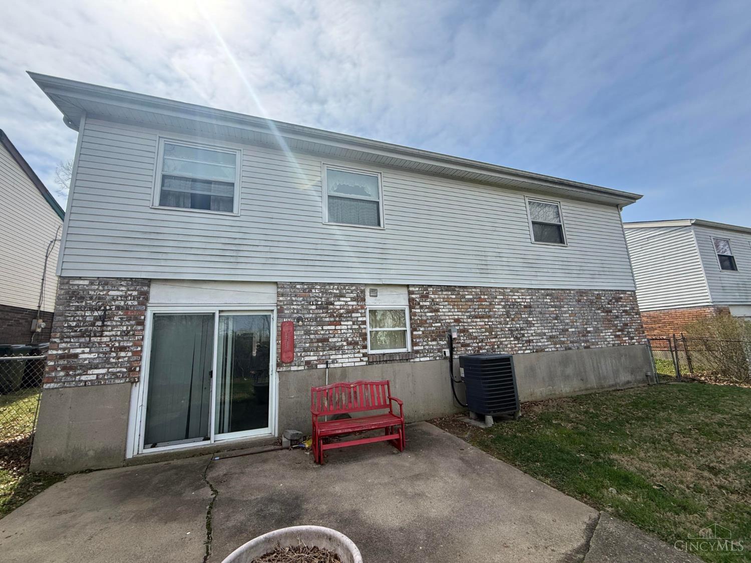 5060 Mt Alverno Road Cincinnati, OH 45238 - Photo 3 of 7
