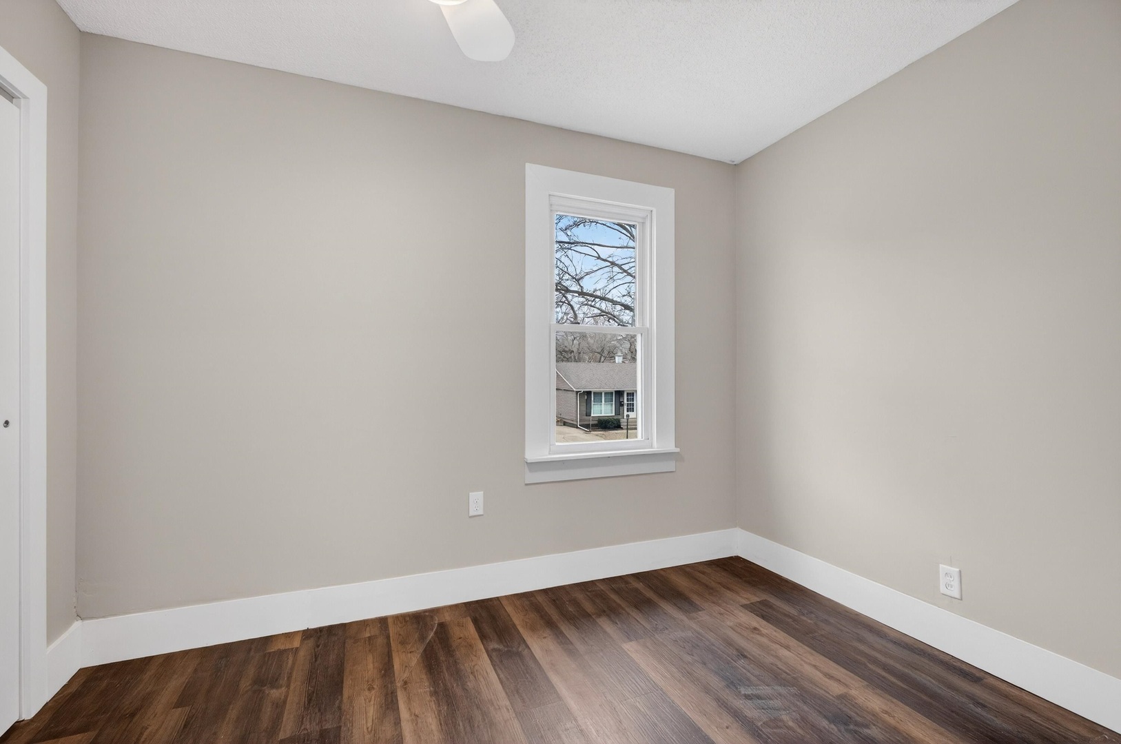 2503 Glenn Street Bettendorf, IA 52722 - Photo 11 of 25
