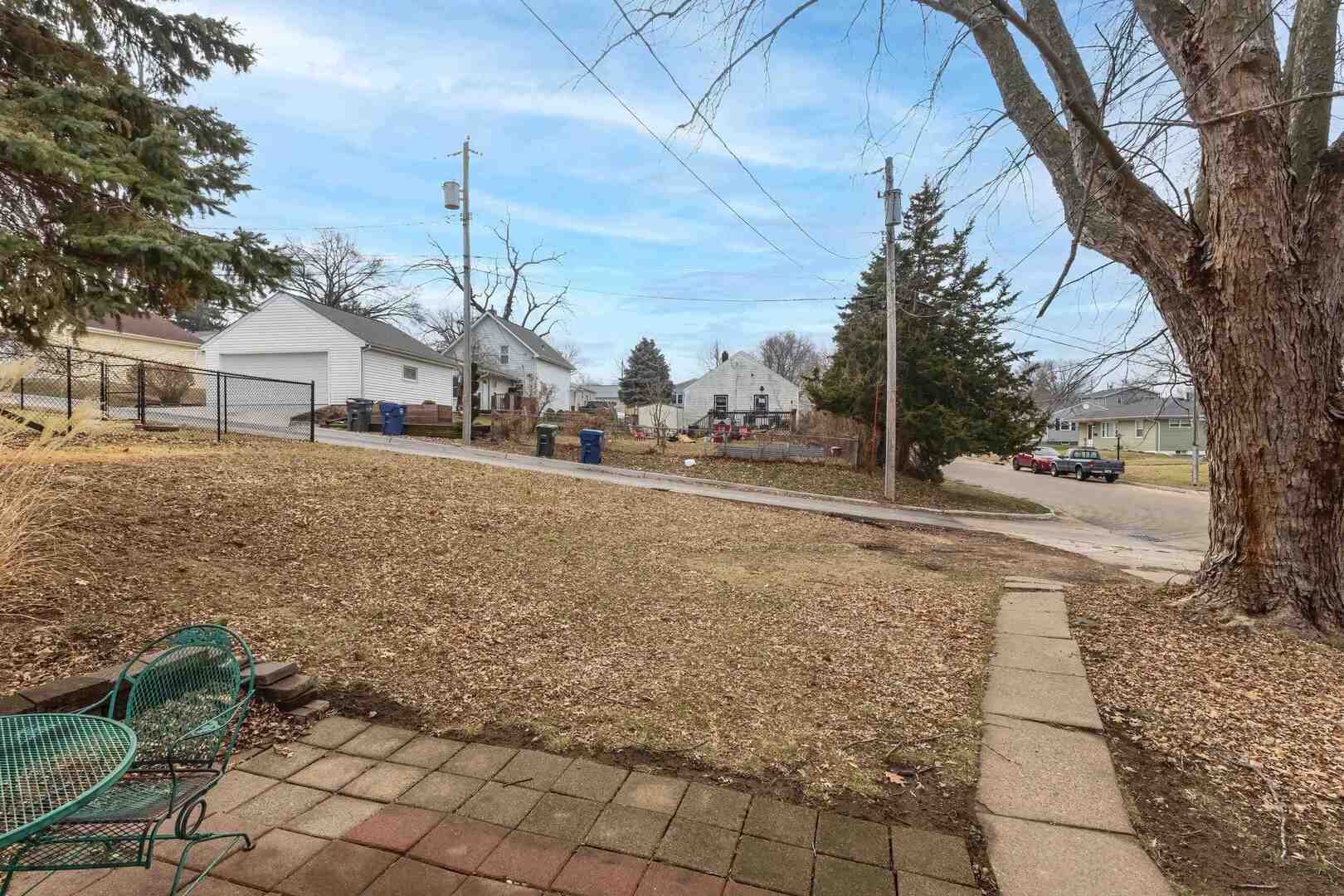 2503 Glenn Street Bettendorf, IA 52722 - Photo 23 of 25