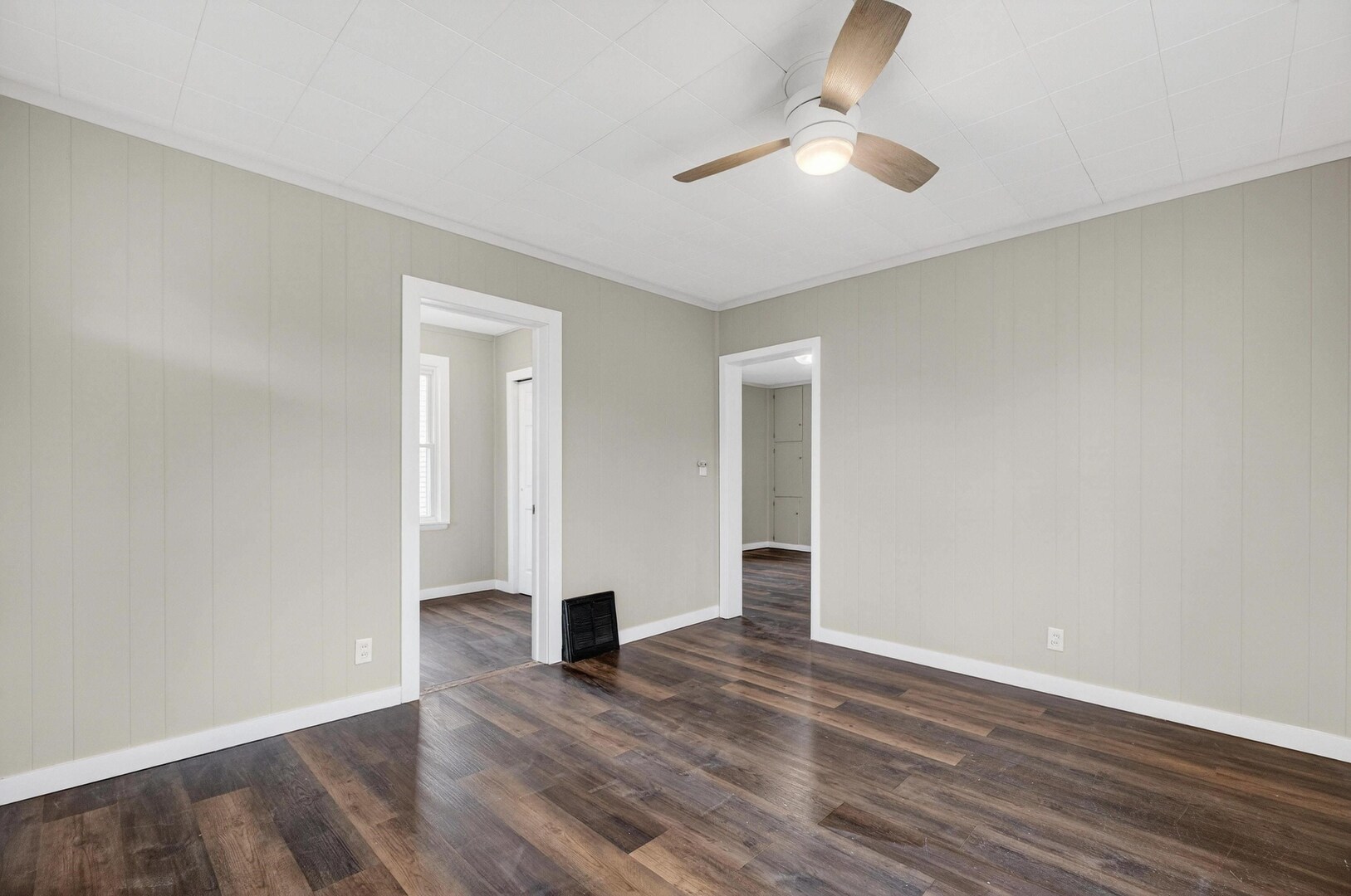2503 Glenn Street Bettendorf, IA 52722 - Photo 5 of 25