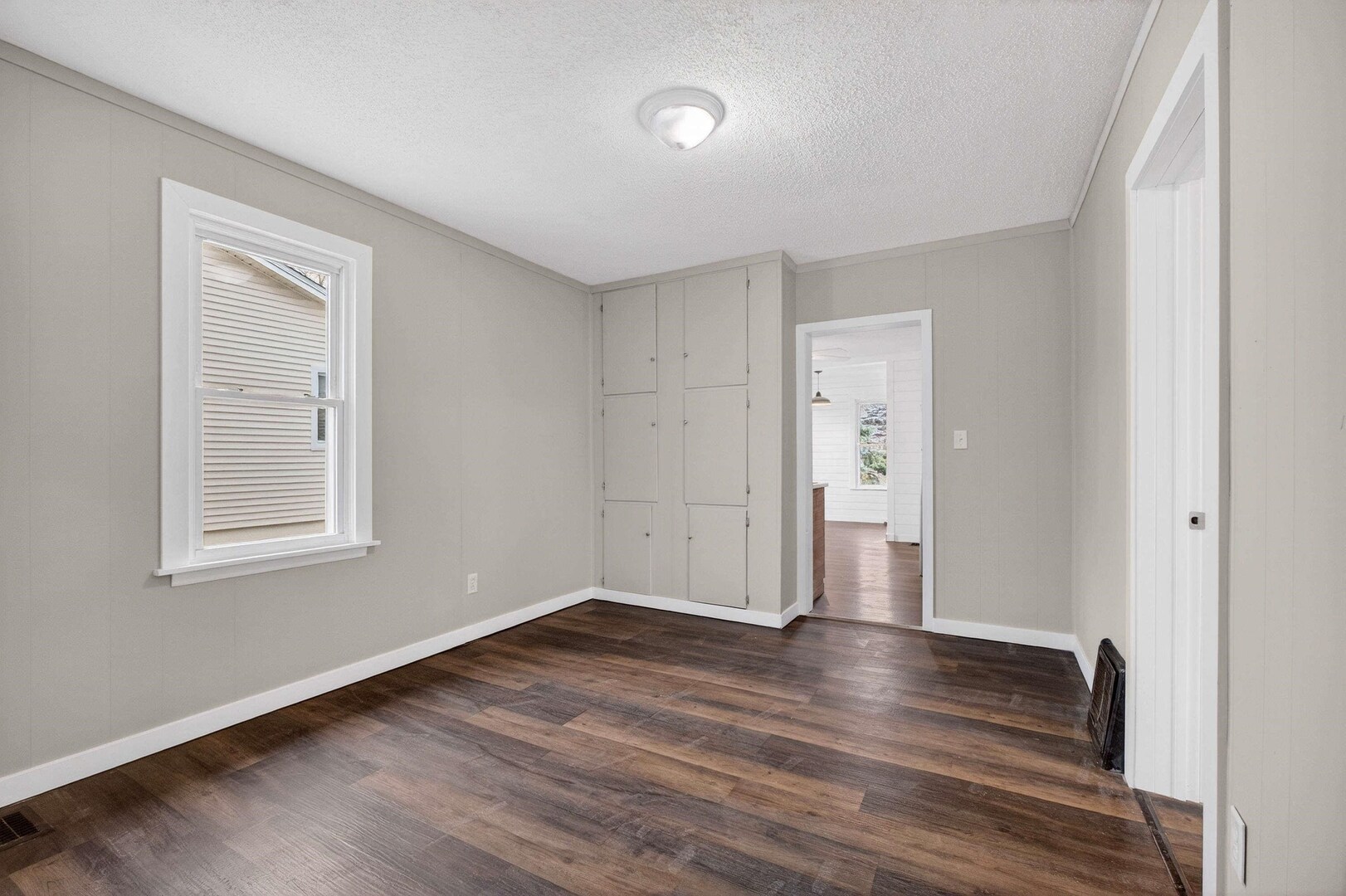 2503 Glenn Street Bettendorf, IA 52722 - Photo 10 of 25