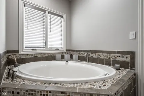 $1,495,000 | 16437 Shore Oaks Court, Noblesville, IN 46060