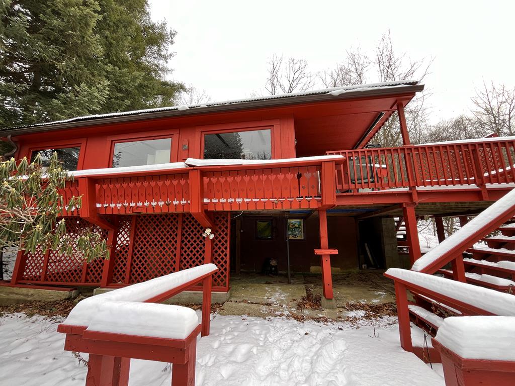 1079 Rockmere Road Oil City, PA 16301 - Photo 1 of 36 Gallery Image 1