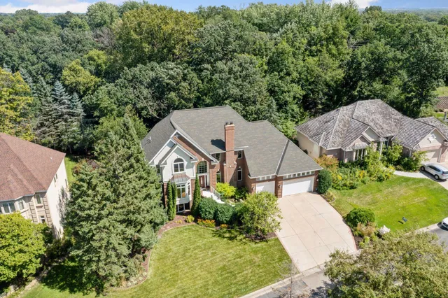$849,900 | 14709 White Oak Drive, Burnsville, MN 55337
