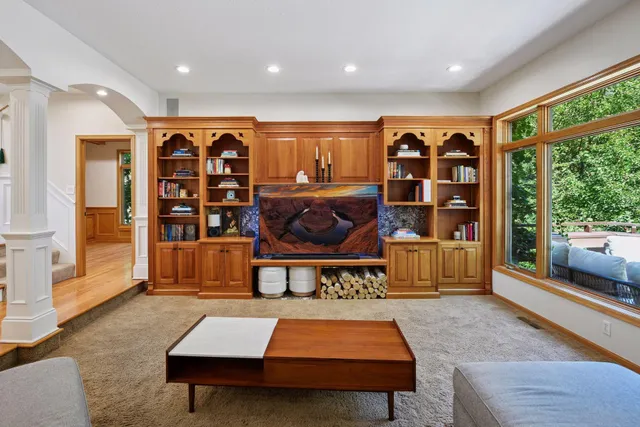 $849,900 | 14709 White Oak Drive, Burnsville, MN 55337