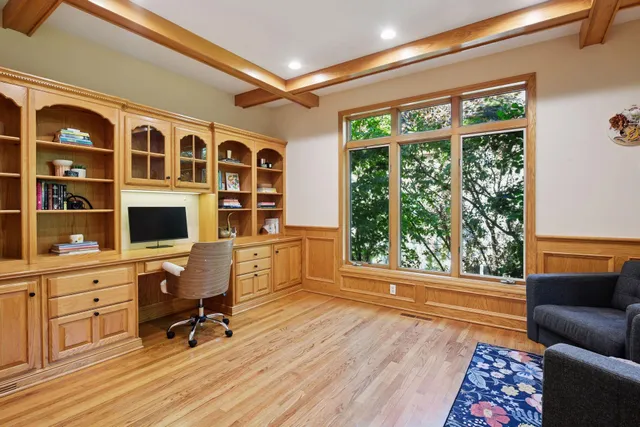 $849,900 | 14709 White Oak Drive, Burnsville, MN 55337