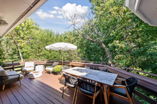 $849,900 | 14709 White Oak Drive, Burnsville, MN 55337