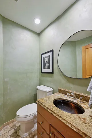 $849,900 | 14709 White Oak Drive, Burnsville, MN 55337