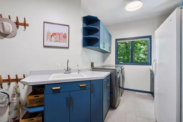 $849,900 | 14709 White Oak Drive, Burnsville, MN 55337