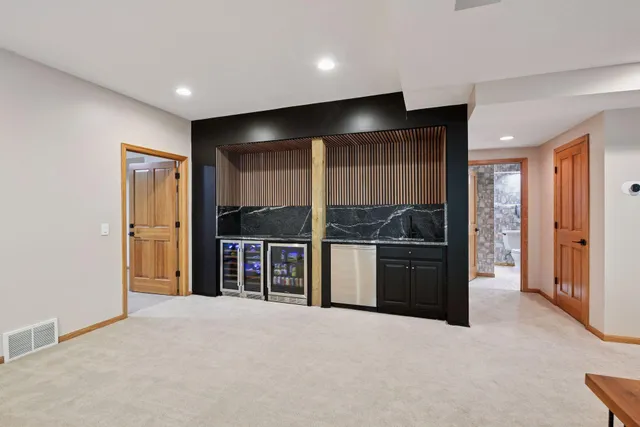 $849,900 | 14709 White Oak Drive, Burnsville, MN 55337