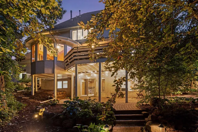 $849,900 | 14709 White Oak Drive, Burnsville, MN 55337