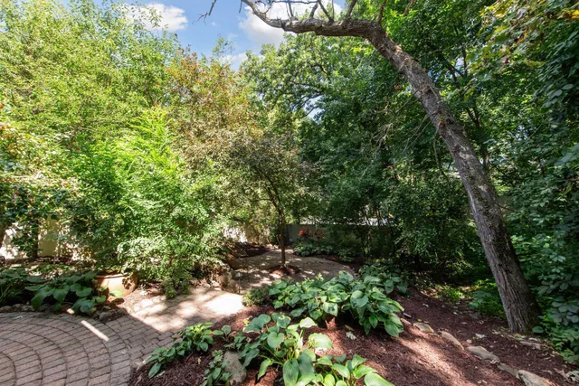 $849,900 | 14709 White Oak Drive, Burnsville, MN 55337