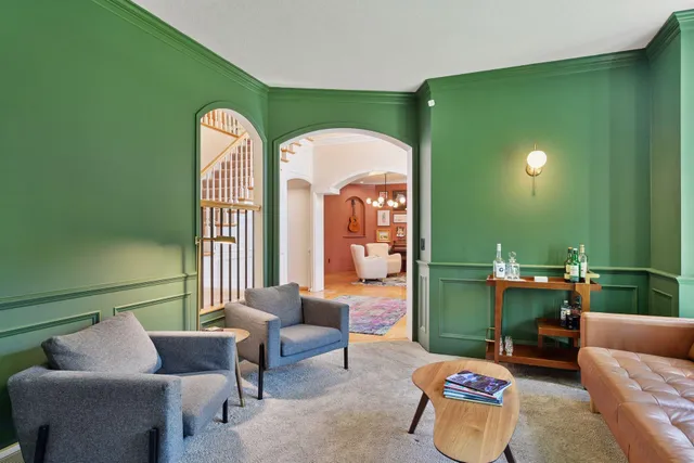 $849,900 | 14709 White Oak Drive, Burnsville, MN 55337