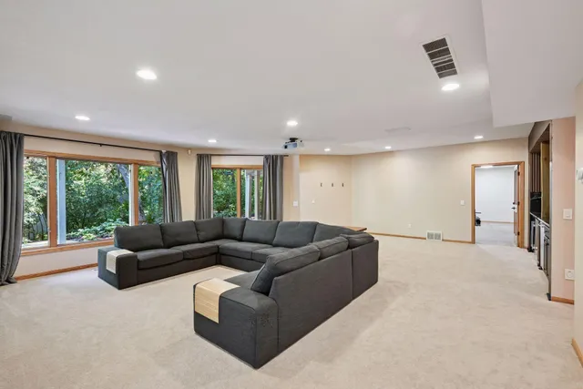 $849,900 | 14709 White Oak Drive, Burnsville, MN 55337