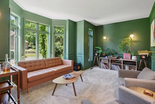 $849,900 | 14709 White Oak Drive, Burnsville, MN 55337