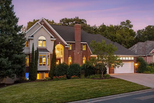 $849,900 | 14709 White Oak Drive, Burnsville, MN 55337