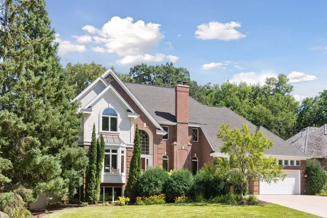 $849,900 | 14709 White Oak Drive, Burnsville, MN 55337