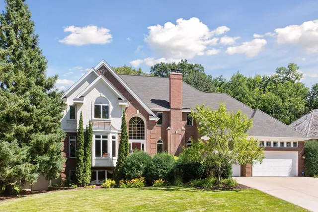 $849,900 | 14709 White Oak Drive, Burnsville, MN 55337