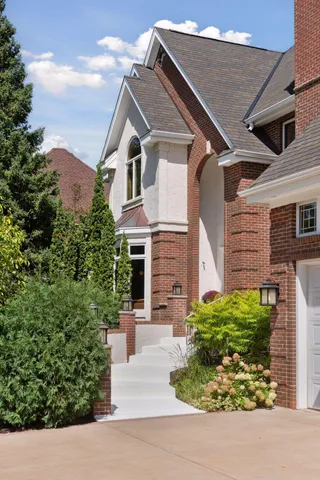 $849,900 | 14709 White Oak Drive, Burnsville, MN 55337