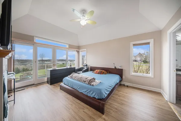 $585,000 | 17 Coronado Drive, Jackson, MI 49201