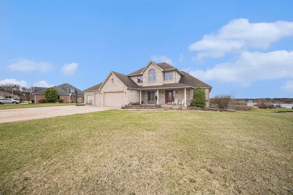 $585,000 | 17 Coronado Drive, Jackson, MI 49201
