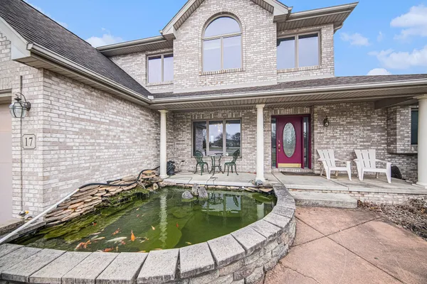 $585,000 | 17 Coronado Drive, Jackson, MI 49201