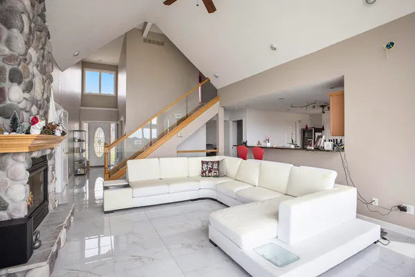 $585,000 | 17 Coronado Drive, Jackson, MI 49201