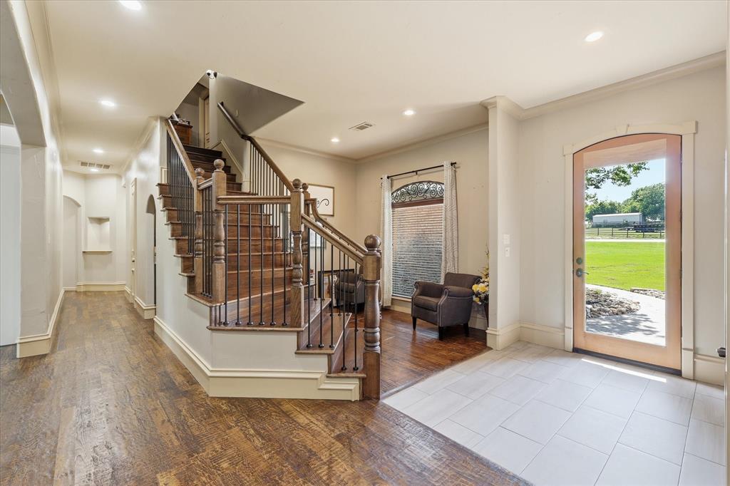 7000 Hunnington Drive Sanger, TX 76266 - Photo 2 of 33
