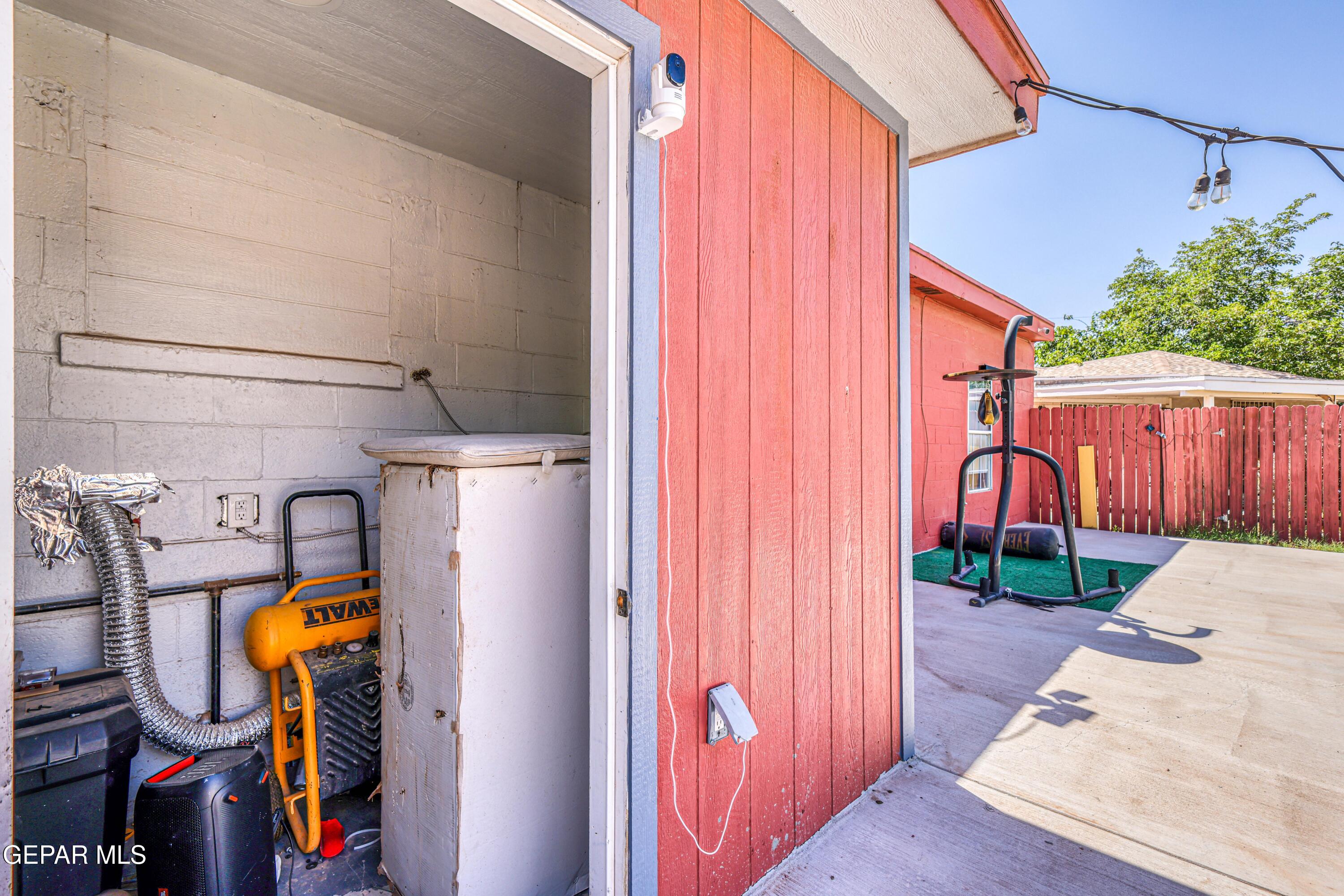8751 Winchester Road El Paso, TX 79907 - Photo 50 of 65 362A6850_HDR