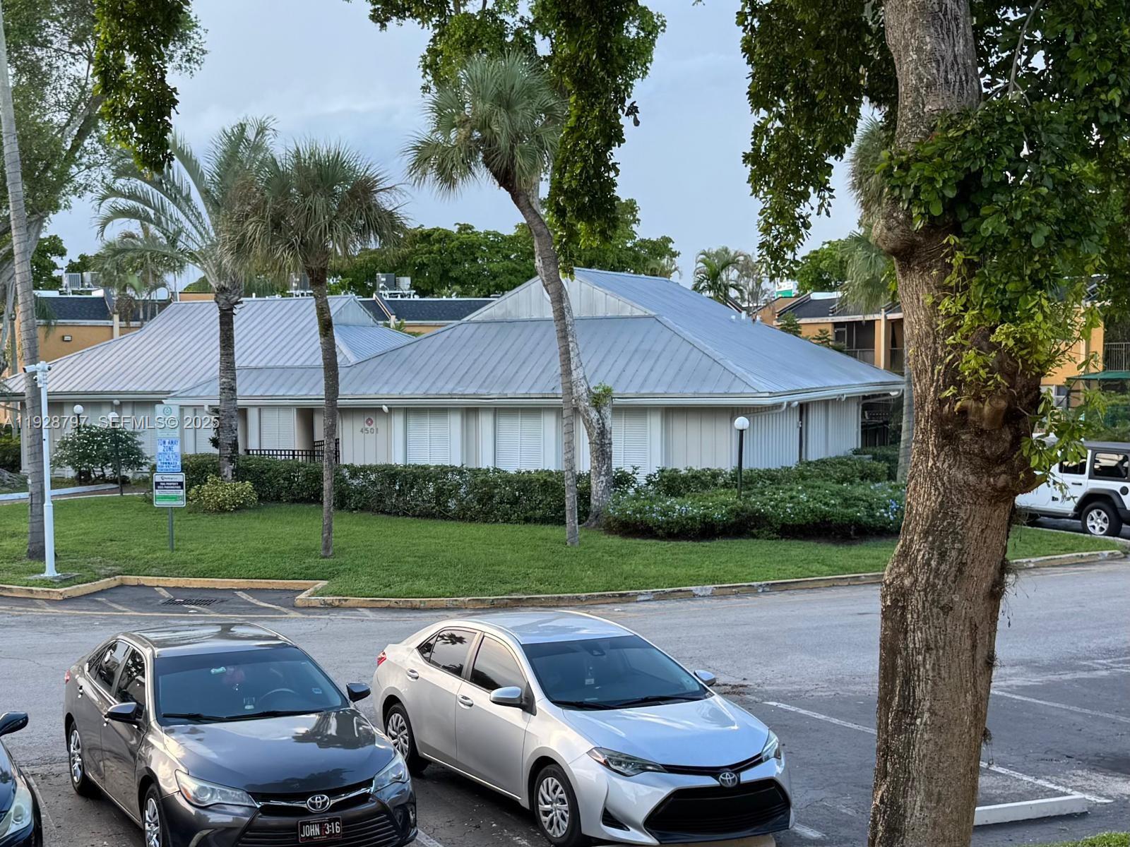 4431 Treehouse Lane, Unit G Tamarac, FL 33319 - Photo 2 of 13