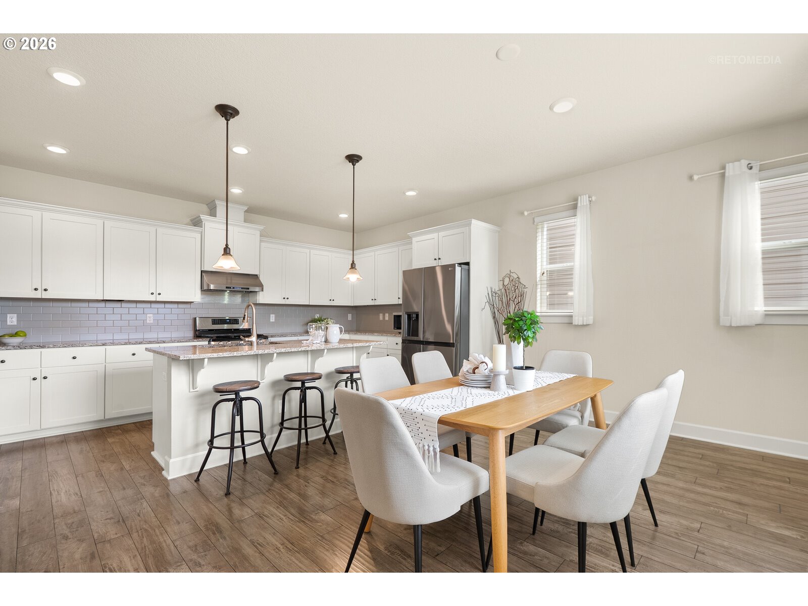 5389 Southeast Davis Road Hillsboro, OR 97123 - Photo 12 of 35 Kitchen/Dining Room